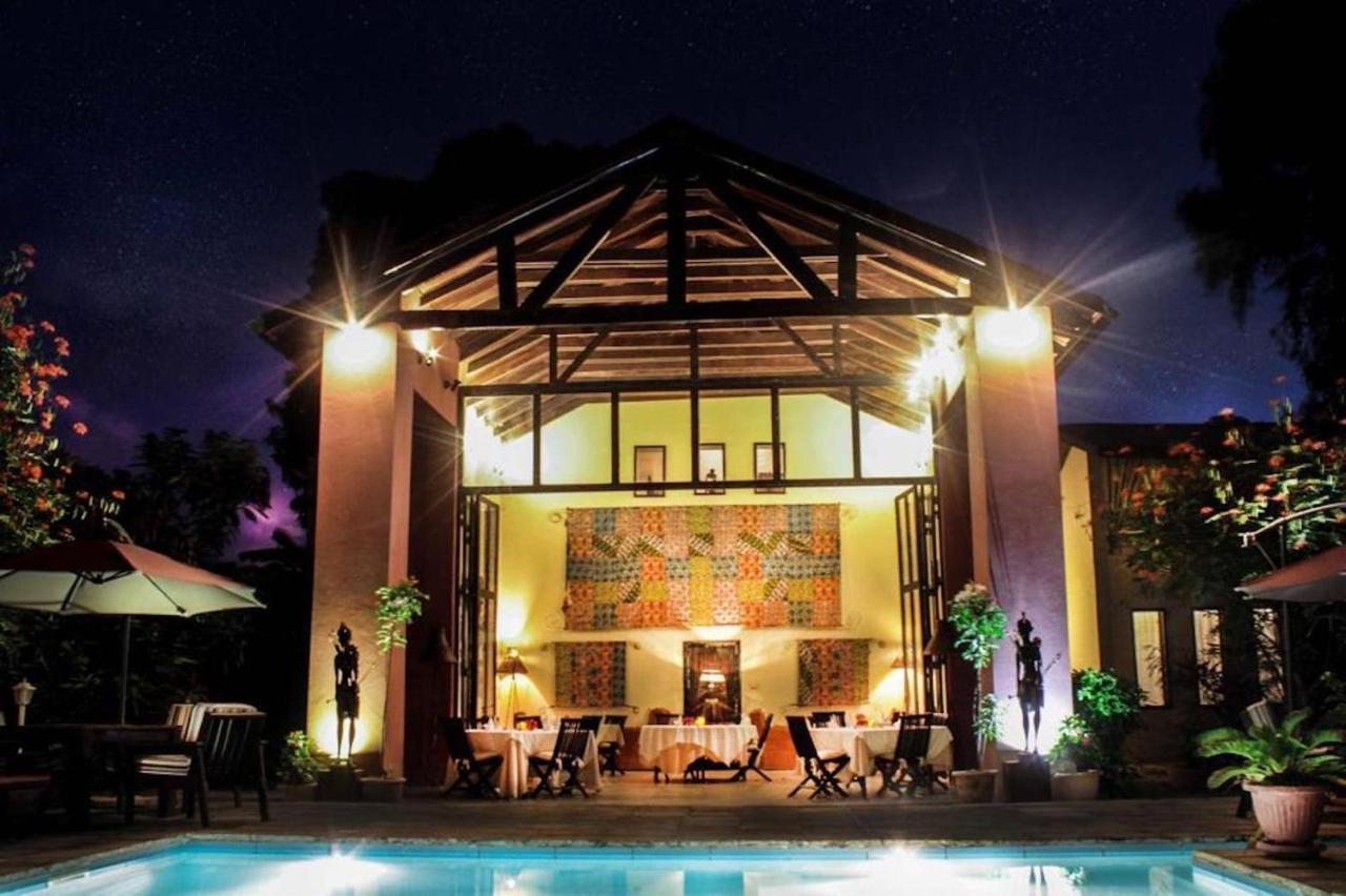 Отель Hibiscus House Gambia Бруфут Экстерьер фото