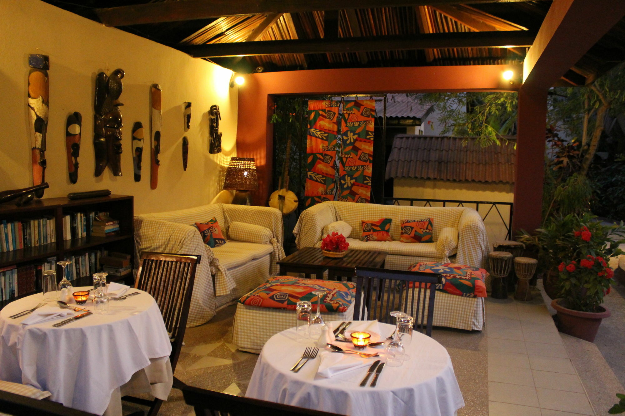 Отель Hibiscus House Gambia Бруфут Экстерьер фото
